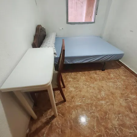 La Casa Tranquila Y Limpia בית אירוח *