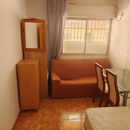 La Casa Tranquila Y Limpia אליקאנטה